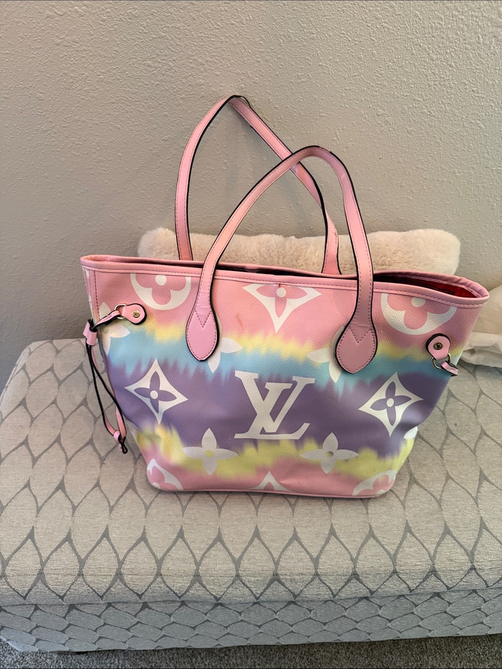 LV printed Pastel Gradient Monogram Tote Neverfull Style